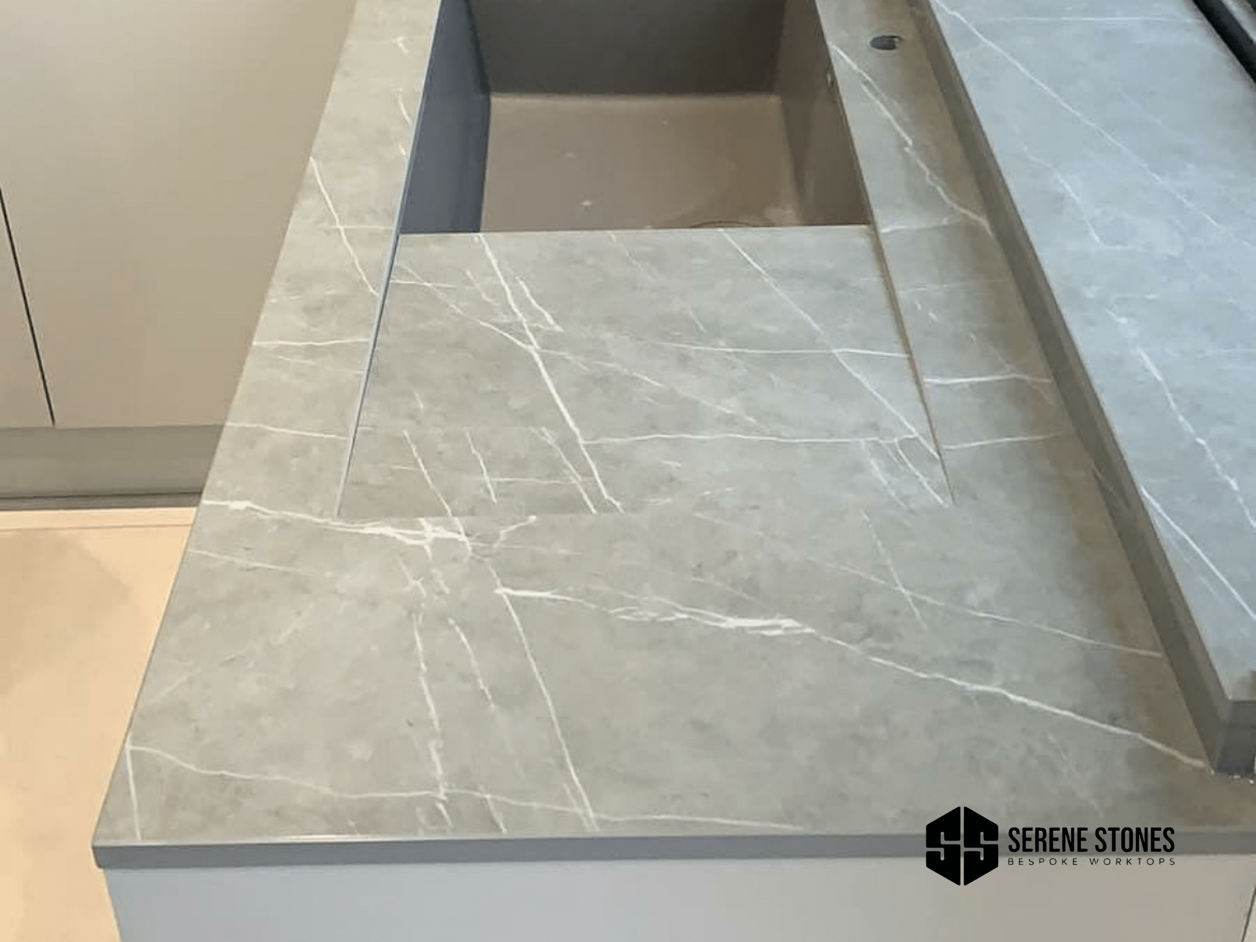Bespoke Quartz Kitchen Worktops for London Homes, Durable Quartz Worktops Designed for London Kitchens, Luxury Quartz Countertops for Modern London Homes, Affordable Quartz Worktop Solutions in London, Stylish Quartz Kitchen Surfaces Crafted in London.