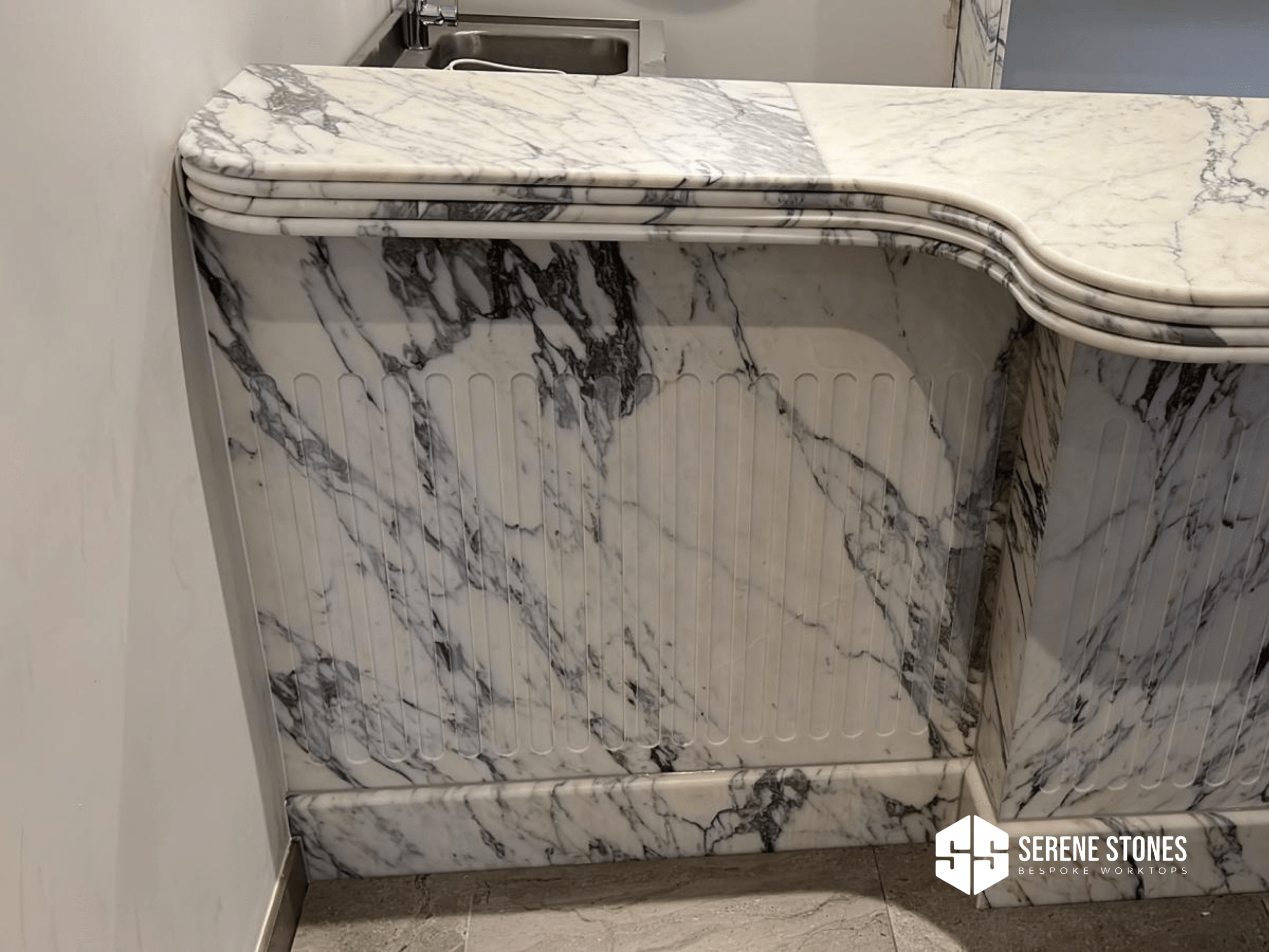 Quartz Worktops London: Perfect for Every Kitchen, Bespoke Quartz Countertops Crafted in London, Premium Quartz Kitchen Surfaces for London Homes, Durable and Stylish Quartz Worktops by London Specialists, Affordable Quartz Countertops for London Kitchens.