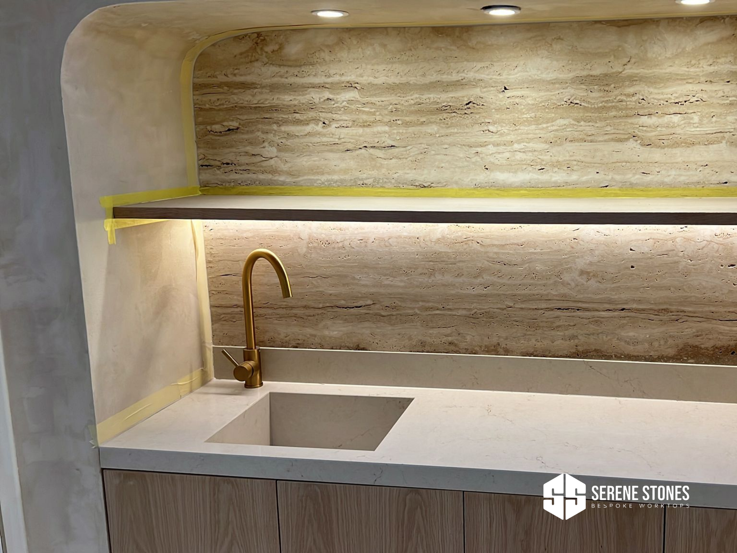Scratch-proof worktops for a flawless kitchen.